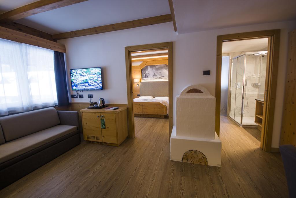Hotel Cirelle Suite & Spa Canazei Kültér fotó